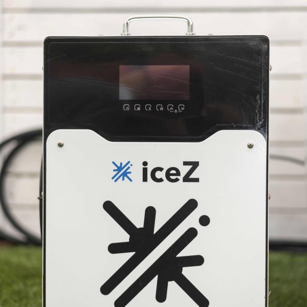 iceZ water chiller on grass